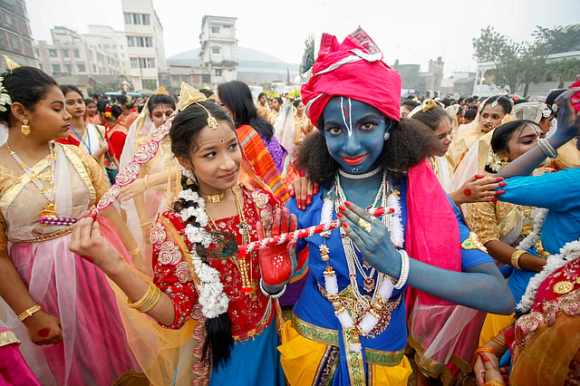 നേതാജി ജന്മദിനാഘോഷത്തിൽ കുട്ടികൾ