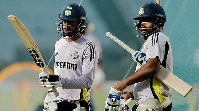 England opt to bowl