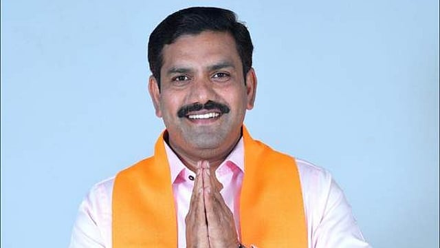 BJP won't get 10 seats if Vijayendra is removed; will go to Delhi: Renukacharya faction .