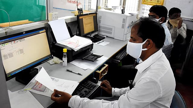Relief for government employees; Half of DA arrears merged with PF can be withdrawn