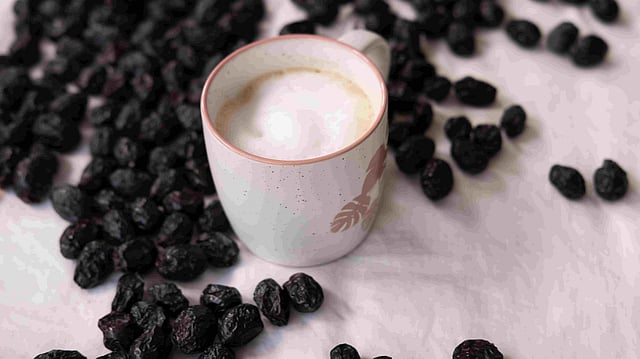 Drinking Raisins Soaked Milk