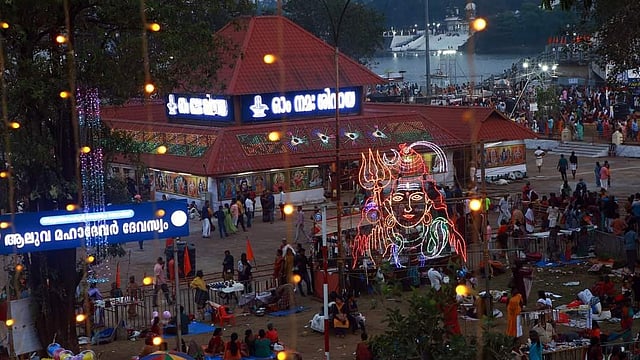 ആലുവ മഹാശിവരാത്രി; പ്രത്യേക ട്രെയിനും അധിക സര്‍വീസുകളുമായി റെയില്‍വെ