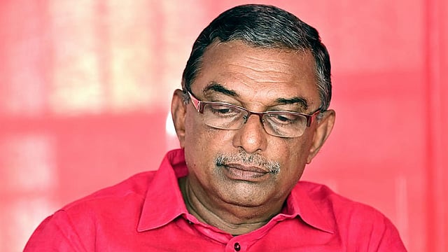 'ദൈവതുല്യം കാണുന്ന പലരും ഇതിനകത്തുണ്ടെങ്കില്‍ എന്തു ചെയ്യാന്‍ പറ്റും ?'; ചർച്ചയായി പത്മകുമാറിന്റെ വാക്കുകൾ