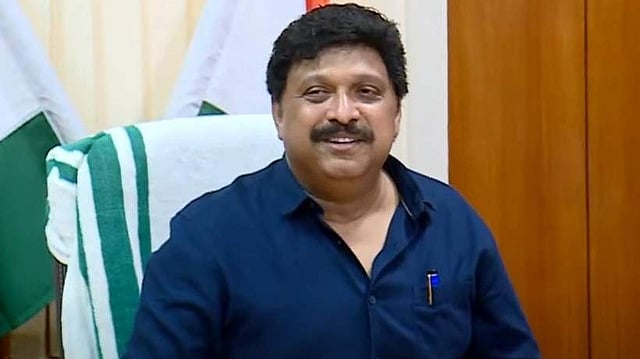 '31ന് തന്നെ കെഎസ്ആര്ടിസി ജീവനക്കാര്ക്ക് ശമ്പളം നല്കി, ഫെസ്റ്റിവല് അലവന്സും ഓണം അലവന്സും തിങ്കളാഴ്ച'