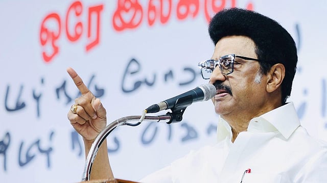'കാണിച്ചത് വിശ്വാസ വഞ്ചന; പിന്നില് നിന്ന് കുത്തി; കോണ്ഗ്രസ് പഴയ സ്വഭാവം കാണിച്ചു'; പ്രമേയവുമായി ഡിഎംകെ