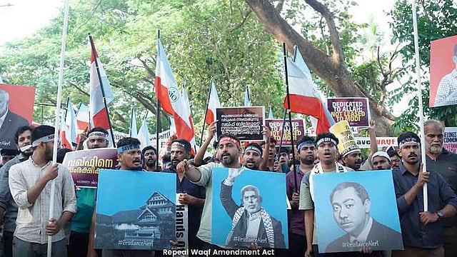 Solidarity SIO march against Waqf Act