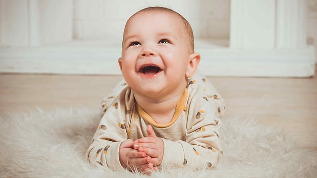 Summer skincare for babies‌| 'എണ്ണ തേച്ചു മണിക്കൂറുകള്‍ക്ക് ശേഷമുള്ള കുളി ഒഴിവാക്കാം', വേനല്‍ക്കാലത്ത് പൊന്നോമനകള്‍ക്ക് വേണം ഏക്സ്ട്ര കെയര്‍