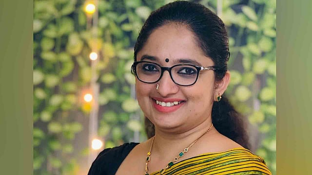 'പോരും ഇല്ലാ.. പോരാത്തതിനു മത്സരവും ഇല്ലാ...'; ഉദ്യോഗസ്ഥ പോര് ആക്ഷേപത്തില്‍ ദിവ്യ എസ് അയ്യര്‍