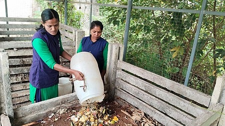 ഹരിത കര്മ സേന ഇനി പണം ഇങ്ങോട്ടുതരും; സംസ്കരിച്ച് ഉപയോഗിക്കാവുന്ന മാലിന്യത്തിന് വില; അനധികൃതമായി കൊടി തോരണങ്ങള്കെട്ടിയാല് 5000 പിഴ