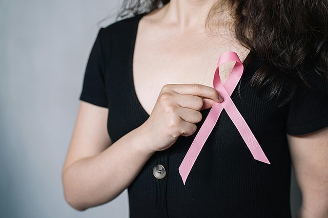 breast cancer symptoms