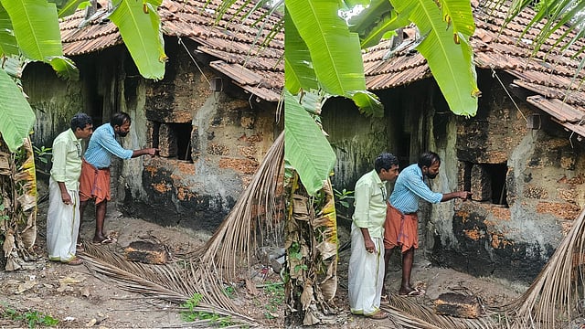 Thief makes away with 90-yr-old copper pot; no more masterclass tea from Ravipappan's shop