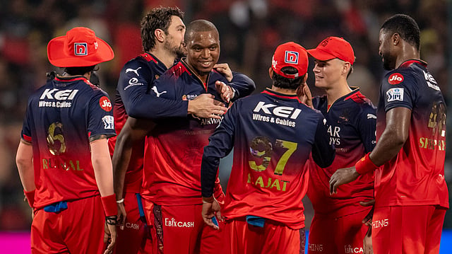Royal Challengers Bengaluru Favourties- IPL Playoffs Scenario