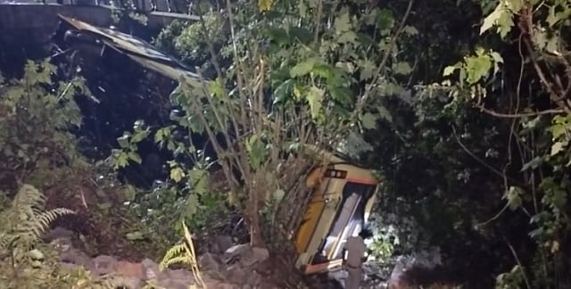 Bus loses control in Valparai, falls 20 feet; 28 injured