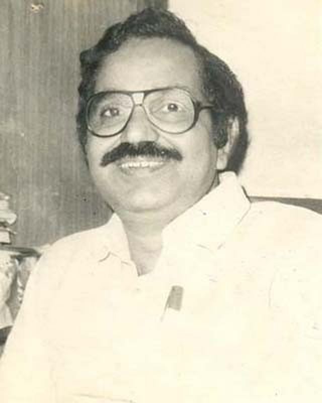 സി ഹരിദാസ് എം എൽ എ ആയിരുന്നപ്പോഴുള്ള ഫൊട്ടോ