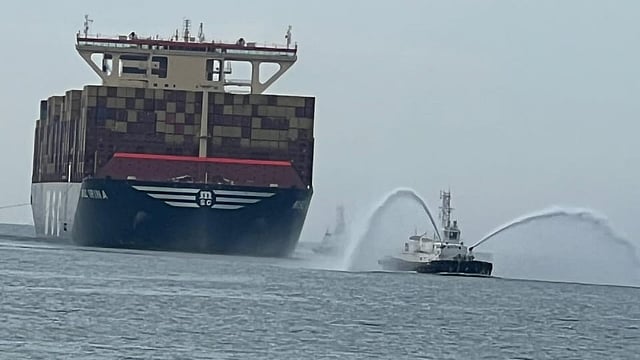 വിഴിഞ്ഞത്തേക്ക് വന്വിദേശ നിക്ഷേപം; അദാനിയുടെ 49 ശതമാനം ഓഹരി വാങ്ങി തുറമുഖ ഭീമന് എംഎസ്സി