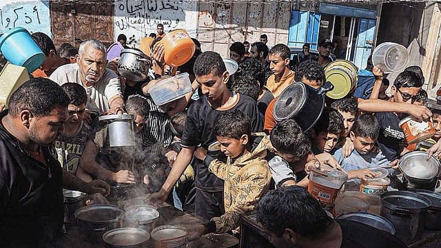 സംഘര്ഷങ്ങള് വര്ധിച്ചു; ലോകത്ത് അതിദാരിദ്ര്യം നേരിടുന്നത് 100 കോടിയിലധികം ജനങ്ങള്