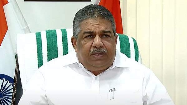 സ്വകാര്യ ആശുപത്രികളെ ആശ്രയിക്കേണ്ടി വരുന്ന സാഹചര്യമാണ് ചൂണ്ടിക്കാട്ടിയത്; പ്രസ്താവന വളച്ചൊടിച്ചെന്ന് സജി ചെറിയാന്