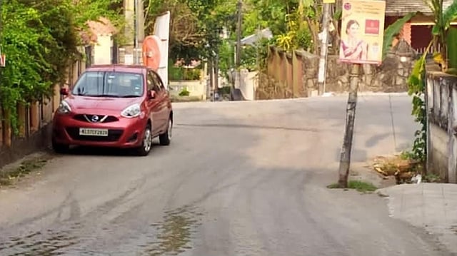 wrongside parking
