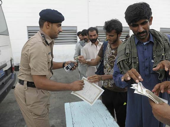 ഒമാൻ  വർക്ക് പെർമിറ്റ്: 
ജൂലൈ 31വരെ പിഴയില്ലാതെ പുതുക്കാം  