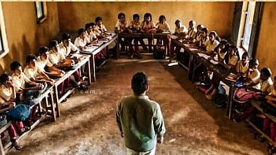 ഇതാണ് സിനിമയുടെ മാജിക്! 'സ്താനാർത്തി ശ്രീക്കുട്ടൻ' എഫക്ട് പഞ്ചാബിലും; ബാക്ക് ബെഞ്ച് സമ്പ്രദായം ഉപേക്ഷിച്ച് സ്കൂളുകൾ