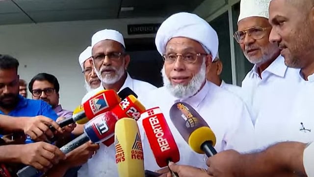 ആകെ 24 മണിക്കൂറല്ലേ ഉള്ളൂ, ഉറങ്ങുന്ന സമയത്താണോ മദ്രസ പ്രവര്ത്തിക്കേണ്ടത്?; മന്ത്രി ശിവന്കുട്ടിക്കെതിരെ രൂക്ഷവിമര്ശനവുമായി സമസ്ത