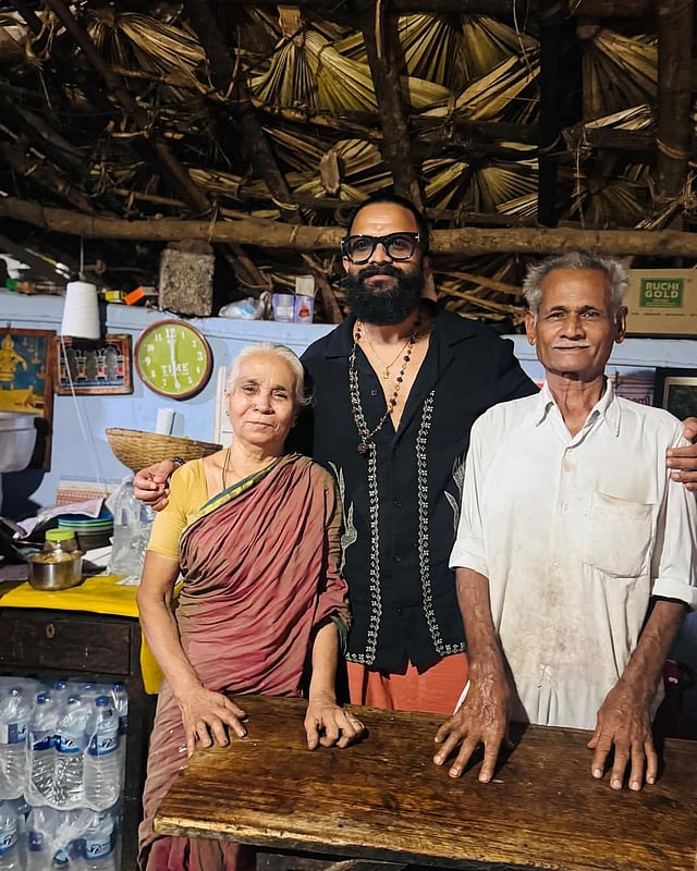 കൊല്ലങ്കോട്ടുകാരുടെ സ്വന്തം ചെല്ലൻ ചേട്ടന്റെ ചായക്കടയിൽ ജയസൂര്യ