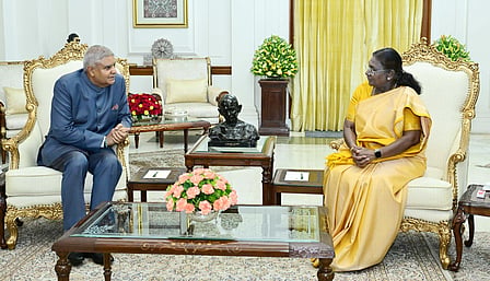 രാജിക്കു മുന്പ് ജഗ്ദീപ് ധന്കര് രാഷ്ട്രപതി ഭവനിലെത്തി, അപ്രതീക്ഷിത
സന്ദര്ശനത്തിന്റെ വിവരങ്ങള് പുറത്ത്
