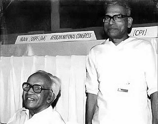 ഇഎംഎസിനൊപ്പം വിഎസ്