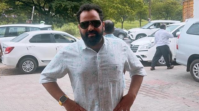 'പി കെ ഫിറോസ് രാജിവെച്ച് മാതൃക കാണിക്കുമോ?; മുസ്ലിം ലീഗ് നേതൃത്വം സൗകര്യം ഒരുക്കി നൽകുമെന്ന് വിശ്വസിക്കുന്നു'