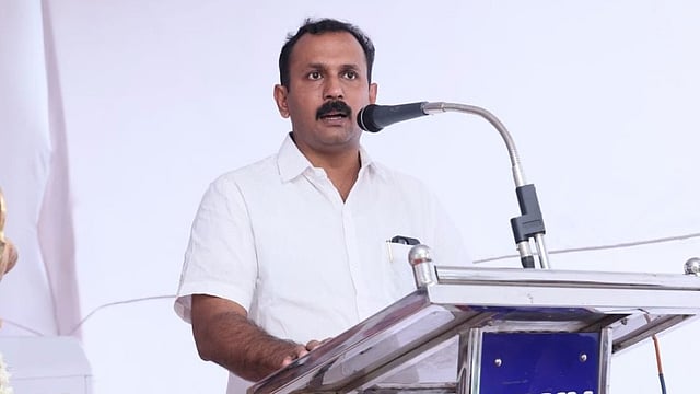 പിണറായി വിജയൻറെ അറസ്റ്റ് അനിവാര്യം, ജയിലിൽ പോകേണ്ടി വരും; സിഎംആർഎൽ കേസിൽ പിണറായിയും മകളും തുല്യകുറ്റക്കാരെന്ന് ഷോൺ ജോർജ്