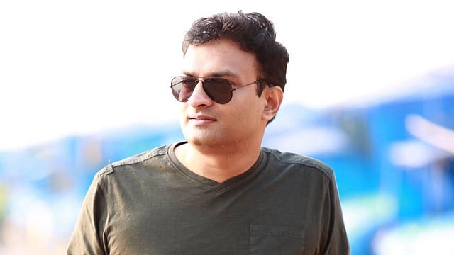 'ഓടരുതമ്മാവാ ആളറിയാം, ഒന്ന് ചട്ടലംഘനമാണെങ്കില്‍ മറ്റേതും അങ്ങനെ തന്നെ';  ഹാരിസ് ചിറയ്ക്കലിനെ പിന്തുണച്ച് പ്രശാന്ത് ഐഎഎസ്
