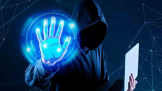 സൈ​ബ​ർ തട്ടിപ്പ് വർധിക്കുന്നു; 
ജനങ്ങൾ ജാഗ്രത പുലർത്തണമെന്ന് കുവൈത്ത്