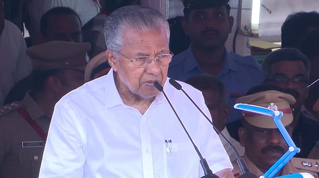 ജാതിയും മതവും പറഞ്ഞ് ഇന്ത്യയെ തകര്ക്കാന് ശ്രമം, ഇന്ത്യന് സാമൂഹ്യ യാഥാര്ത്ഥ്യങ്ങളെ മറക്കരുത്: മുഖ്യമന്ത്രി