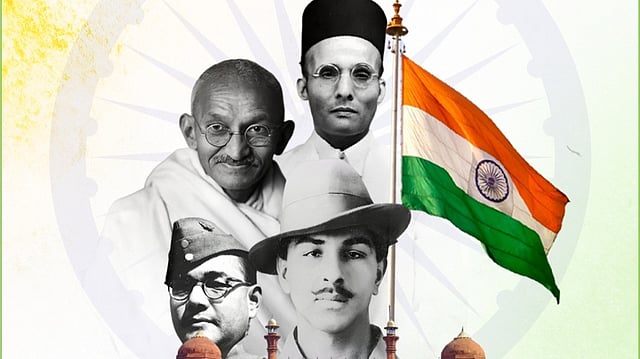 മഹാത്മാ ഗാന്ധിക്ക് മുകളില് സവര്ക്കര്; പെട്രോളിയം മന്ത്രാലയത്തിന്റെ സ്വാതന്ത്ര്യദിന പോസ്റ്റര്; വിവാദം