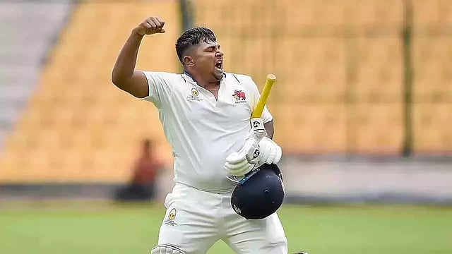 സെലക്ടര്മാരേ ഇതാ... 114 പന്തില് 138 റണ്സടിച്ച് സര്ഫറാസ് ഖാന്