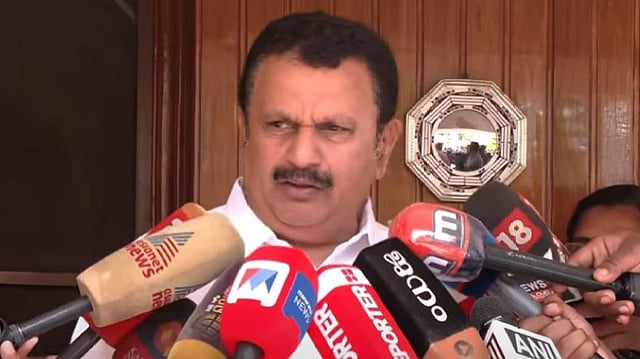 'ബിജെപിയില് കൂട്ട ആത്മഹത്യ നടക്കുന്നു; മരിച്ചവരെ കൊണ്ട് വോട്ട് ചെയ്യിപ്പിച്ചാല് പോലും സിപിഎം നിലം തൊടില്ല'