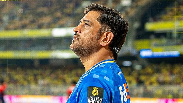 ഇന്ത്യൻ ടീം മെന്ററാകാൻ ധോനിക്ക് ഓഫർ... തടസം ഗംഭീർ?