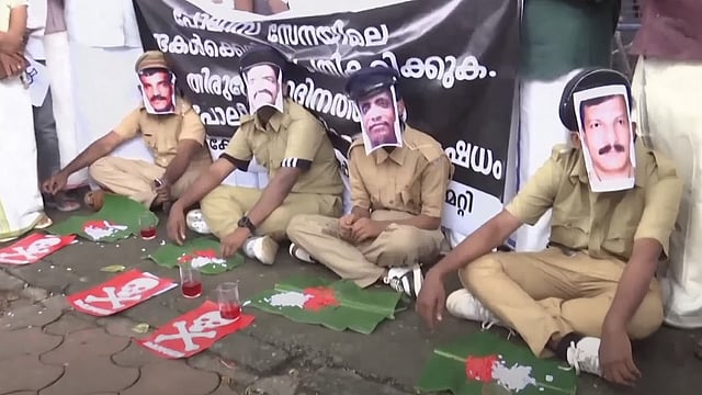 കുന്നംകുളം പൊലീസ് സ്റ്റേഷന് മര്ദനം: 'കൊലച്ചോറ്' സമരവുമായി യൂത്ത് കോണ്ഗ്രസ്