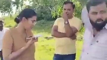 'വാട്‌സ് ആപ്പില്‍ വിളിക്കൂ. അപ്പോള്‍ മുഖം മനസിലാകും'; അനധികൃത ഖനനം തടഞ്ഞ മലയാളി ഐപിഎസ് ഉദ്യോഗസ്ഥയെ ഭീഷണിപ്പെടുത്തി അജിത് പവാര്‍; വിവാദം
