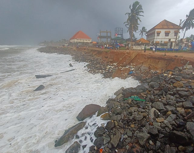 ശംഖുമുഖം കടല്ത്തീരം