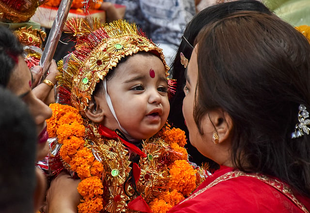 ഈ വർഷം നവരാത്രി ആരംഭിച്ച് പത്താം ദിവസം മഹാനവമിയും പതിനൊന്നാം ദിവസം വിജയദശമിയും ആഘോഷിക്കുന്നു.
