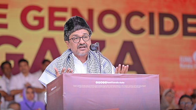 മുസ്ലീം ലീഗിന്റെ ഗാസ ഐക്യദാര്ഢ്യ സമ്മേളനത്തില് നിന്ന് വിട്ടുനിന്ന് വിഡി സതീശന്