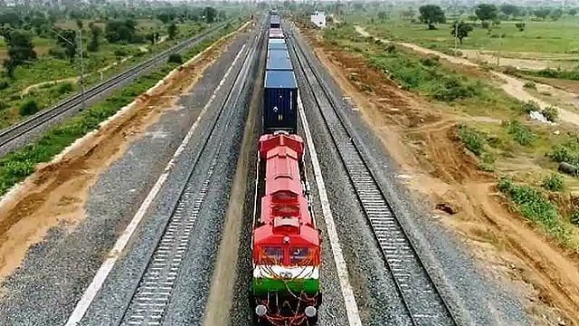 ഭൂട്ടാനിലേക്ക് രണ്ട് റെയില് ലൈനുകള് തുടങ്ങാന് ഇന്ത്യ, 4000 കോടിയുടെ പദ്ധതി