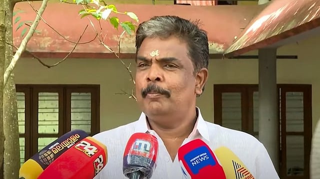 ശബരിമല സ്വര്ണക്കൊള്ളക്കേസ് പ്രതി മുരാരി ബാബു അന്തരിച്ചു