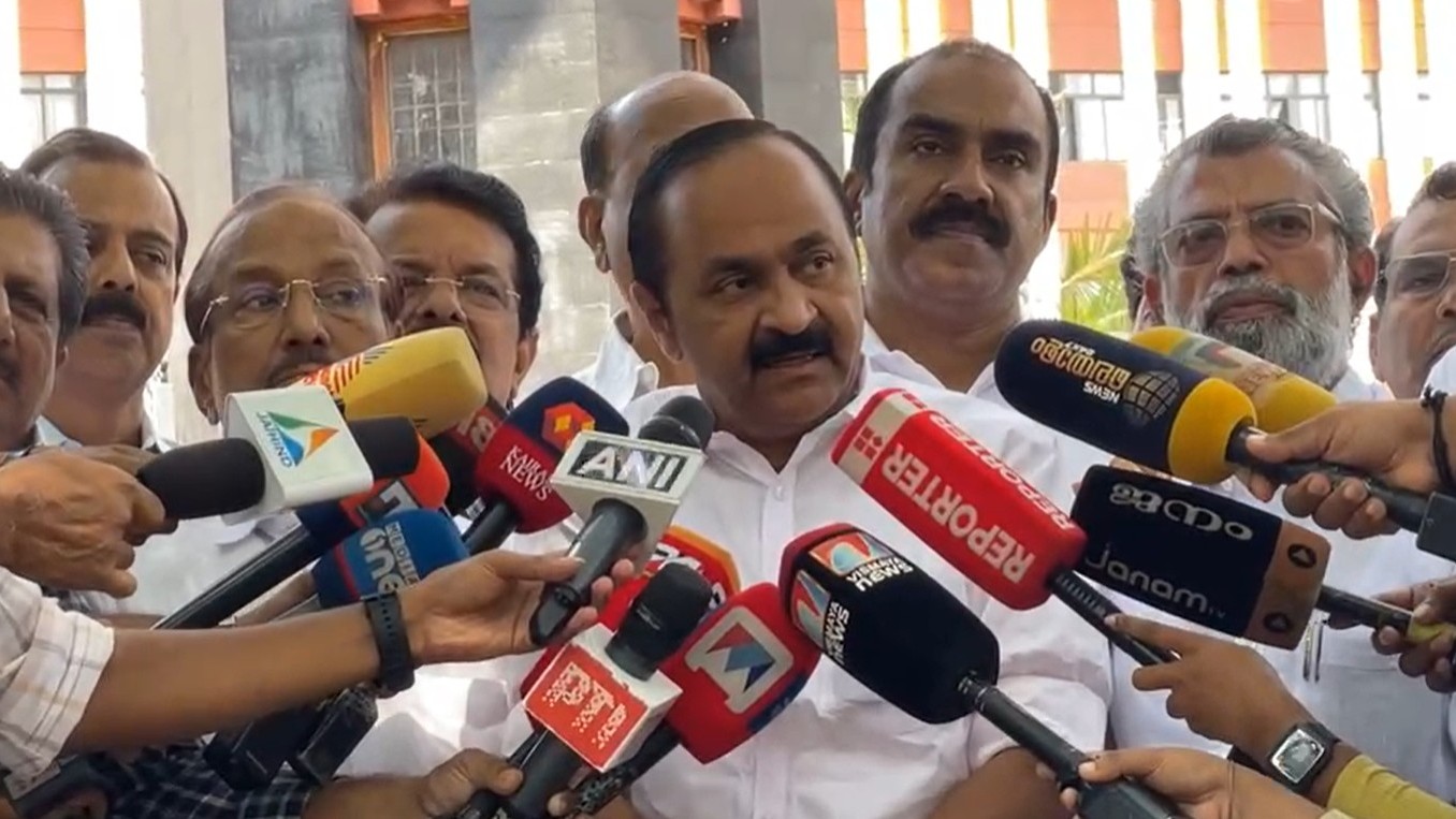 ഉണ്ണികൃഷ്ണന്‍ പോറ്റിയുമായി അടുത്ത ബന്ധം; ദ്വാരപാലക വിഗ്രഹം വിറ്റത് ആര്‍ക്കെന്ന് കടകംപള്ളി സുരേന്ദ്രന് അറിയാം: വിഡി സതീശന്‍