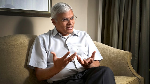 ചാരപ്രവൃത്തി ആരോപണം; അമേരിക്കയില് ഇന്ത്യന് വംശജനായ നയതന്ത്ര വിദഗ്ധന് അറസ്റ്റില്