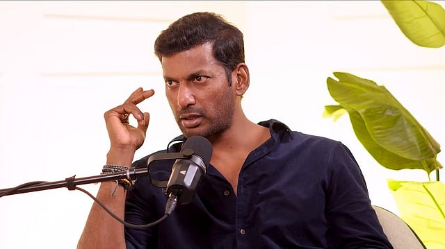 'ഒന്നുകിൽ പോകുന്ന വഴിയിൽ കുപ്പത്തൊട്ടിയിൽ ഇടും, ഗോൾഡ് മെഡൽ ആണെങ്കിൽ വിറ്റ് കാശാക്കും'; അവാർഡുകളെക്കുറിച്ച് വിശാൽ