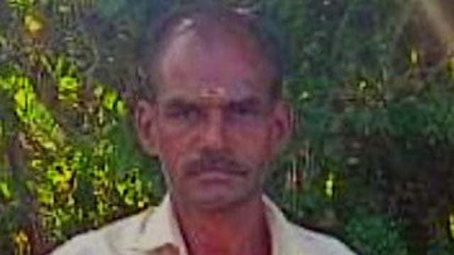 'വില്ലേജ് ഓഫീസില് നിന്ന് തണ്ടപ്പേര് ലഭിച്ചില്ല'; കര്ഷകന് കൃഷിയിടത്തില് മരിച്ച നിലയില്