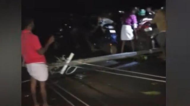 മലപ്പുറം പോത്തുകല്ലില് ചുഴലിക്കാറ്റ്; വന് നാശനഷ്ടം