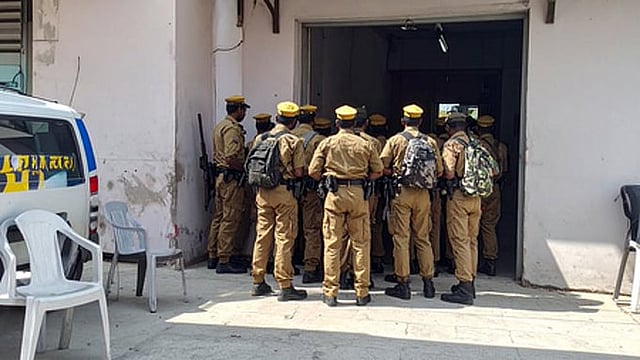 വോട്ടെടുപ്പിന് ദിവസങ്ങള് മാത്രം; ബിഹാര് പ്രചാരണത്തിനിടെ വെടിവയ്പ്; ജന്സുരാജ് പ്രവര്ത്തകന് കൊല്ലപ്പെട്ടു